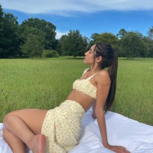 Izzy Green Bio, Age, Career, Net Worth, Height, Education,