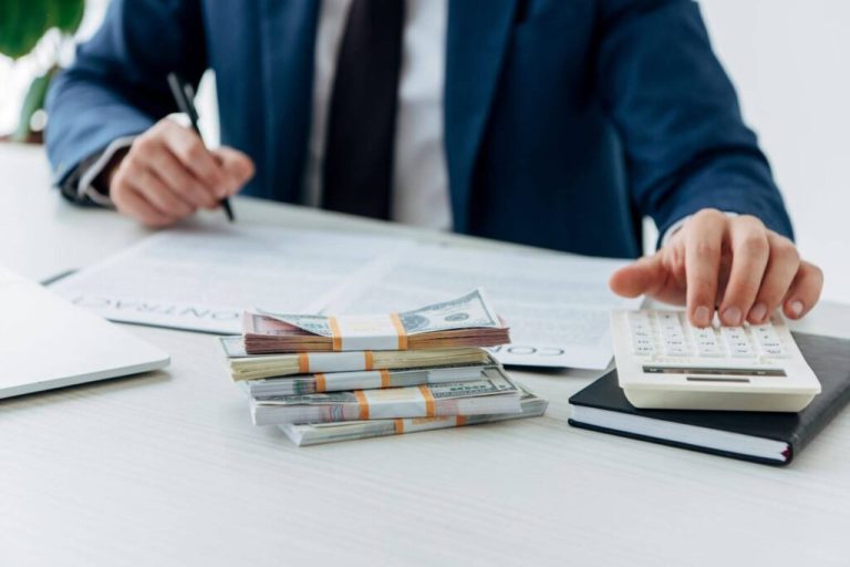How to Manage Loan Repayments and Still Enjoy Your Lifestyle